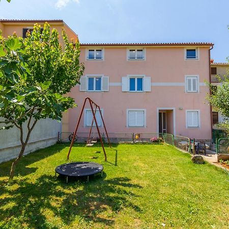 Apartment Mirjana Pula Exterior foto
